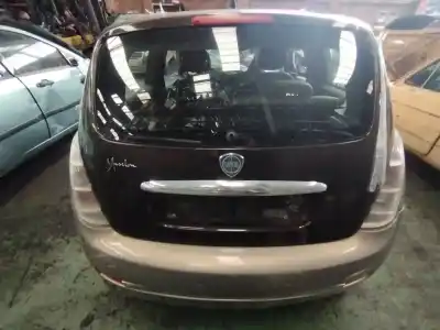 Veicolo di demolizione lancia ypsilon (101) 1.4 16v oro (10.2006->) dell'anno 2007 alimentato 843a1000