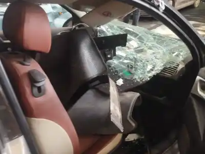 Veicolo di demolizione lancia ypsilon (101) 1.4 16v oro (10.2006->) dell'anno 2007 alimentato 843a1000