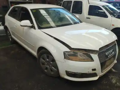 Veículo de Sucata audi a3 (8p) 1.6 tdi ambiente do ano 2010 alimentado cayc