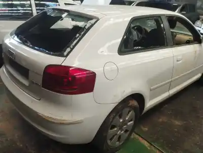 Veículo de Sucata audi a3 (8p) 1.6 tdi ambiente do ano 2010 alimentado cayc