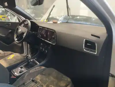 Veículo de Sucata seat ateca (kh7) reference do ano 2020 alimentado dgte