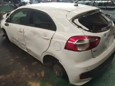 Veículo de Sucata kia rio drive do ano 2016 alimentado d3fa