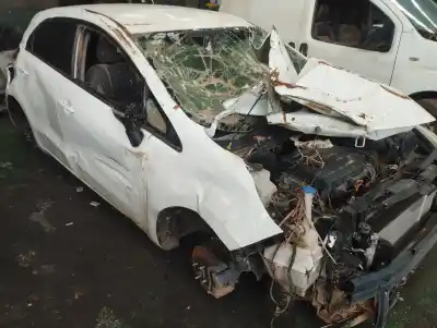 Veículo de Sucata kia rio drive do ano 2016 alimentado d3fa