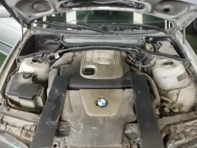 Sloopvoertuig bmw serie 3 berlina (e46) 320d van het jaar 2004 aangedreven 204d4