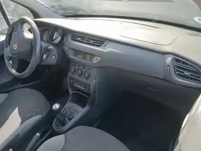 Veicolo di demolizione citroen c3 lx dell'anno 2011 alimentato hfv