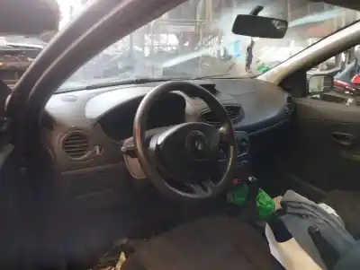 Veículo de Sucata renault clio iii authentique do ano 2007 alimentado k9k768