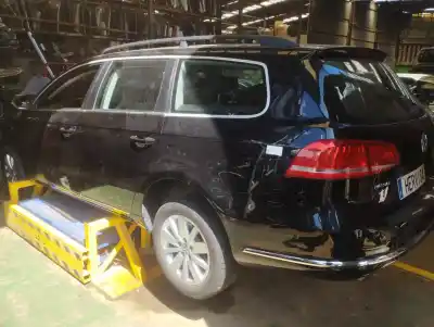 Veículo de Sucata volkswagen passat variant (365) exclusive bluemotion do ano 2013 alimentado cffb