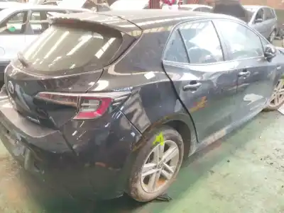 Véhicule à la ferraille toyota corolla (e21) hybrid active de l'année 2020 alimenté 