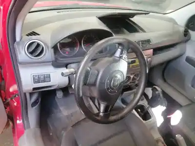 Veículo de Sucata mazda 2 berlina (dy) 1.2 active (55kw) do ano 2003 alimentado fuja