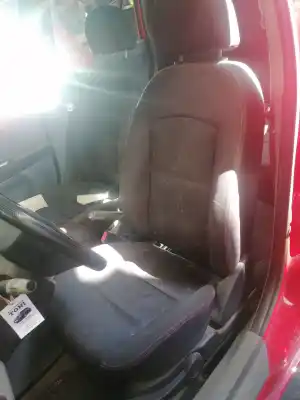 Veículo de Sucata mazda 2 berlina (dy) 1.2 active (55kw) do ano 2003 alimentado fuja