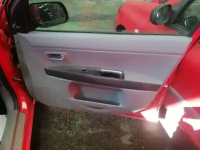 Veículo de Sucata mazda 2 berlina (dy) 1.2 active (55kw) do ano 2003 alimentado fuja