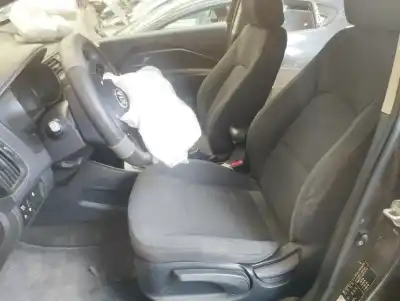 Veículo de Sucata kia rio basic do ano 2013 alimentado g4la