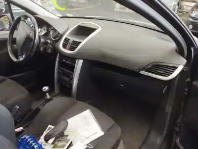 Veículo de Sucata peugeot 207 x-line do ano 2006 alimentado 9hx