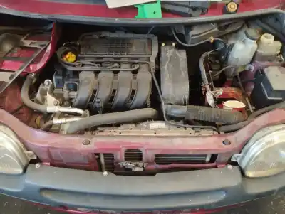 Veículo de Sucata renault twingo (co6) 1.2 alize do ano 2002 alimentado d4f702