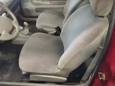 Veículo de Sucata renault twingo (co6) 1.2 alize do ano 2002 alimentado d4f702