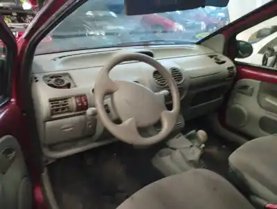 Veículo de Sucata renault twingo (co6) 1.2 alize do ano 2002 alimentado d4f702