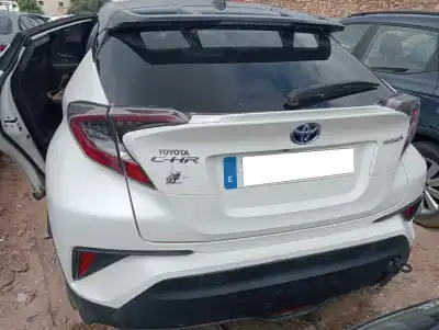 Здавання транспортного засобу toyota c-hr hybrid active року 2017 потужний 2zr-fxe