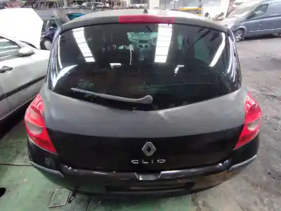 Veículo de Sucata renault clio iii dynamique do ano 2007 alimentado d4f784