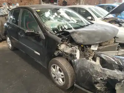 Veículo de Sucata renault clio iii dynamique do ano 2007 alimentado d4f784