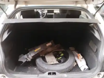 Veículo de Sucata citroen c4 cactus business do ano 2015 alimentado bhy