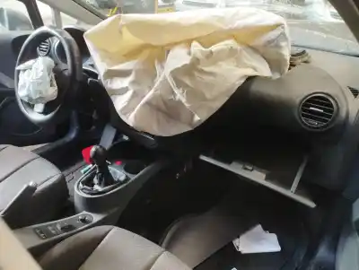 Здавання транспортного засобу seat leon (1p1) reference року 2005 потужний bkc Здавання транспортного засобу seat leon (1p1) reference року 2005 потужний bkc