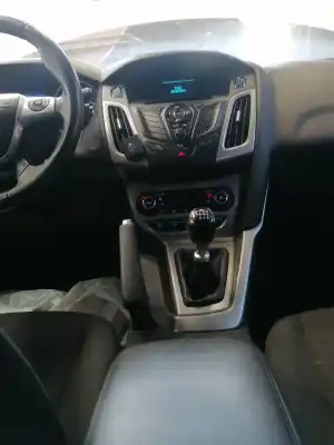 Veículo de Sucata ford focus lim. trend do ano 2014 alimentado m1da