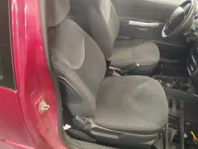 Veículo de Sucata citroen c2 collection do ano 2006 alimentado 8hx