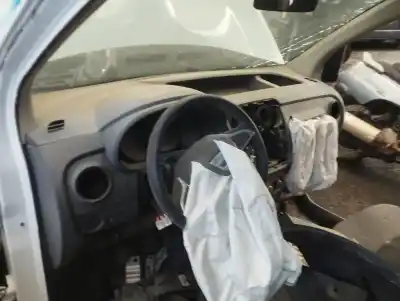 Здавання транспортного засобу dacia dokker express ambiance року 2016 потужний h4m740