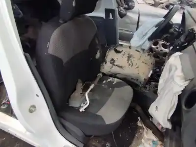 Здавання транспортного засобу dacia dokker express ambiance року 2016 потужний h4m740