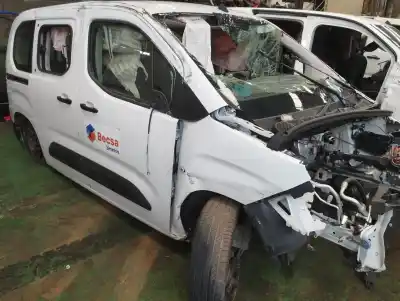 Veicolo di demolizione citroen berlingo shine m dell'anno 2018 alimentato yht