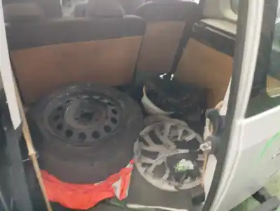 Veicolo di demolizione citroen berlingo shine m dell'anno 2018 alimentato yht