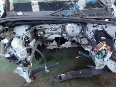 Veicolo di demolizione citroen berlingo shine m dell'anno 2018 alimentato yht