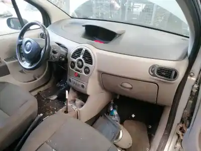 Scrapping Vehicle renault modus dynamique of the year 2006 powered k4j770