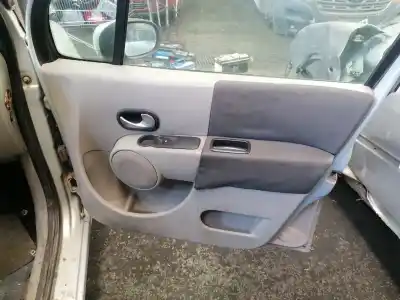 Scrapping Vehicle renault modus dynamique of the year 2006 powered k4j770