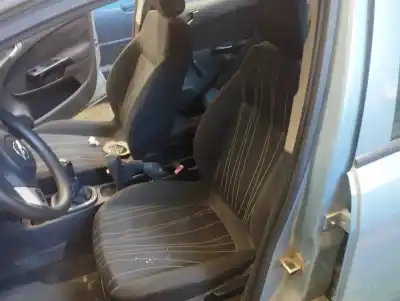 Здавання транспортного засобу opel corsa d cmon року 2008 потужний z12xep
