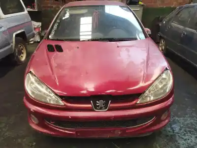 Veículo de Sucata PEUGEOT 206 BERLINA  do ano 2003 alimentado RHY