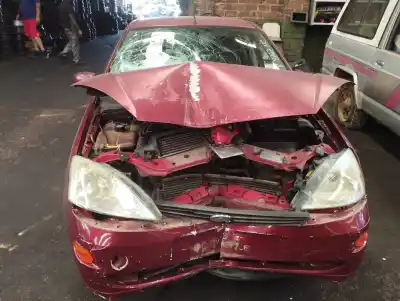 Verschrottungsfahrzeug FORD FOCUS BERLINA (CAK)  des Jahres 2000 angetrieben C9DA