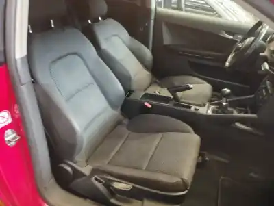 Veículo de Sucata audi a3 (8p) 1.6 102 cv / 75 kw do ano 2004 alimentado bgu