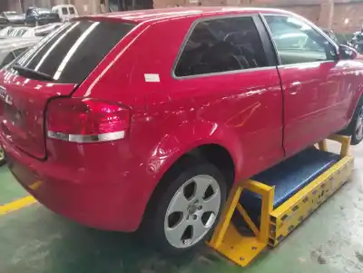 Veículo de Sucata audi a3 (8p) 1.6 102 cv / 75 kw do ano 2004 alimentado bgu