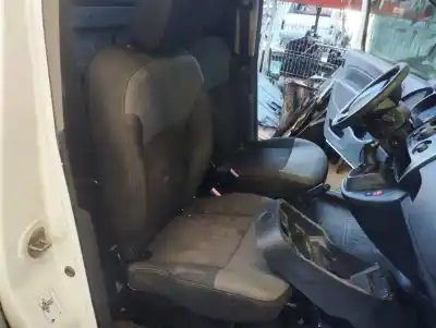 Sloopvoertuig renault kangoo profesional van het jaar 2017 aangedreven k9k628