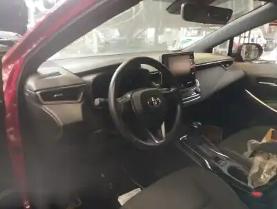 Veicolo di demolizione toyota corolla (e21) hybrid active dell'anno 2019 alimentato 2zr-fxe