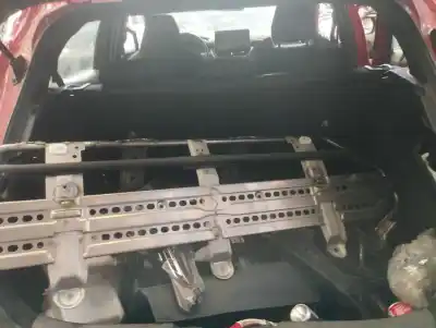 Veicolo di demolizione toyota corolla (e21) hybrid active dell'anno 2019 alimentato 2zr-fxe