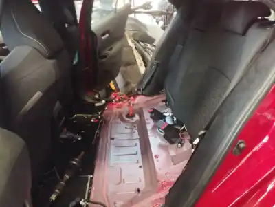 Veicolo di demolizione toyota corolla (e21) hybrid active dell'anno 2019 alimentato 2zr-fxe