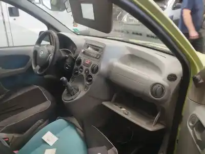 Veículo de Sucata fiat panda (169) 1.2 8v dynamic do ano 2004 alimentado 188a4000