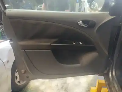 Veículo de Sucata seat altea (5p1) reference do ano 2005 alimentado bxe