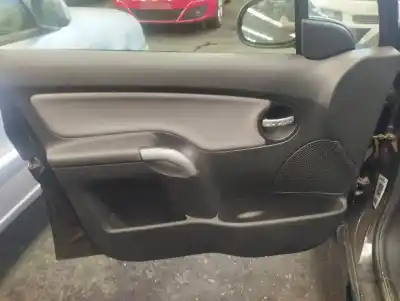 Veicolo di demolizione citroen c3 1.4 hdi exclusive dell'anno 2004 alimentato 8hx