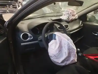 Veículo de Sucata renault clio iii business do ano 2007 alimentado k9k766