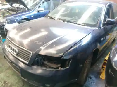 Veículo de Sucata audi a4 berlina (8e)  do ano 2002 alimentado alz