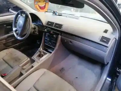 Veículo de Sucata audi a4 berlina (8e)  do ano 2002 alimentado alz