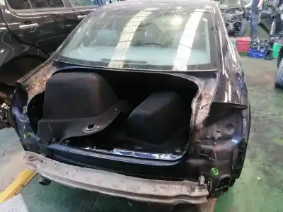 Veículo de Sucata audi a4 berlina (8e)  do ano 2002 alimentado alz